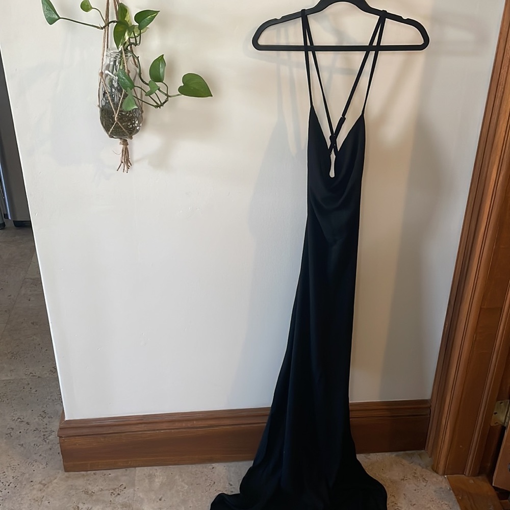 Danielle Bernstein - image 2